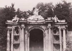 Schloß Sanssouci, Neptungrotte