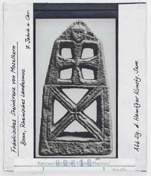 Moselkern: Steinkreuz, Grabstein (7. Jhd). Bonn, Rheinisches Landesmuseum