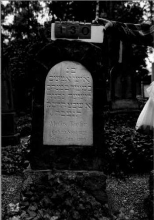 Grabstein 130