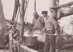 Nordsee. Fischfang. Krabbenfang. Abkochen an Bord