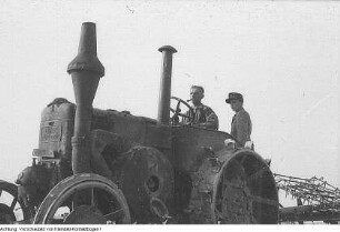 Radibor, Luttowitz. Maschinenausleihstation (MAS) Luttowitz, März 1950