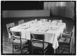 Königstein. Deutsches Haus. Gedeckter Tisch