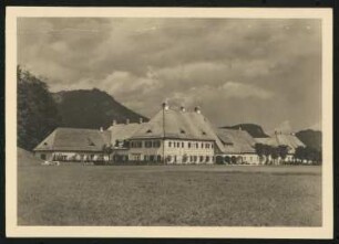 Landhaus Dr. Wolfgang Huck, Bischofswiesen: Gesamtansicht von Südwesten