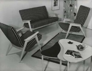 "Antimott" Sessel "1035" und Sofa "1036" der Walter Knoll GmbH und Co. KG.