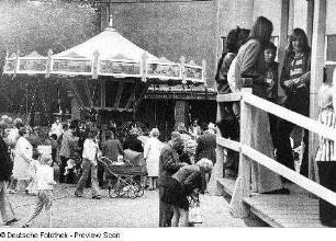 Karussell auf einem Rummelplatz