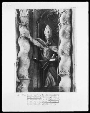 Statue
