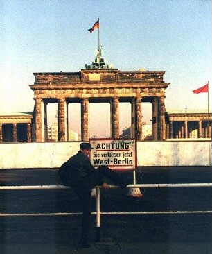 B-Movie: Lust & Sound in West-Berlin