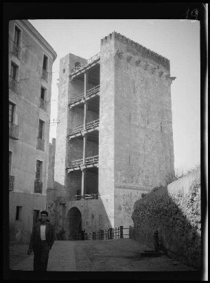 Cagliari (Sardinien, Italien): Elefantenturm bzw. "Torre dell'Elefante" (Rückansicht)