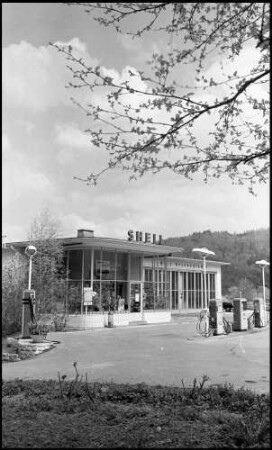 Badenweiler: Shell Tankstelle