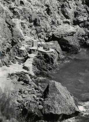 An der Steilküste bei Antalya, Lara