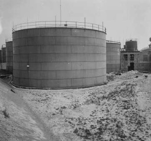 Benzintank : Technikgeschichte | Technologie | Erdölindustrie | Tankanlage Neuhof bei Hamburg | Deutsche Erdöl AG