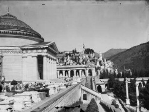 Genua, Camposanto di Staglieno (auch: Cimitero monumentale di Staglieno), Pantheon und Kolonnade