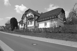 Ehem. Forsthaus (Forsthaus); Helsa, Dorfstraße 16