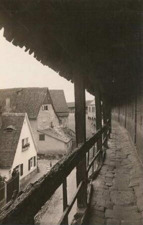 Nördlingen, Stadtbefestigung : Nördlingen. Teil des Wehrganges der Stadtmauern