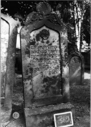 Grabstein 52 (Index: 100087686) Maße HxBxT: 164x64x16 cm: Grabstein 52