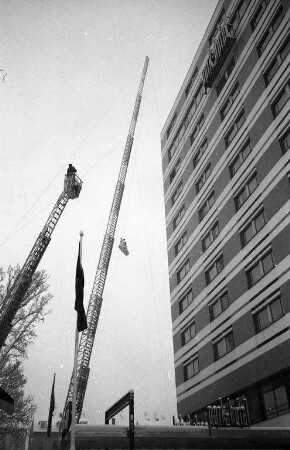 Vorstellung der bisher längsten Feuerwehr-Drehleiter DL 60 + 2 der Feuerwehrgerätefabrik Metz.