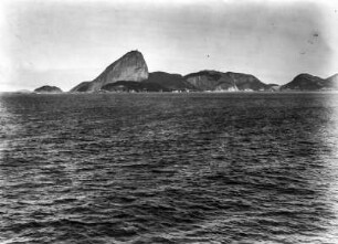 Vor Rio de Janeiro : Blick auf die Bucht von Rio de Janeiro und den Zuckerhut