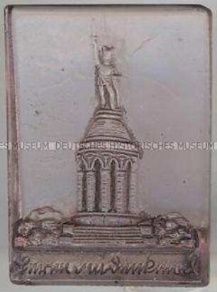 WHW-Abzeichen, Deutsche Baudenkmäler: Hermannsdenkmal, 1. Reichsstraßensammlung 19./20. September 1942, durchgeführt vom NS-Reichsbund für Leibesübungen (NSRL)