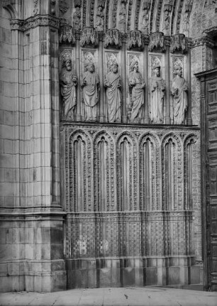 Puerta del Perdón — Gewände mit Apostelgruppe — Apostelgruppe der nördlichen Gewände