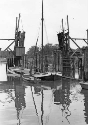 Klappbrücke Heiligenstedten/Stör
