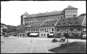 Bilin. Markt mit Schloss
