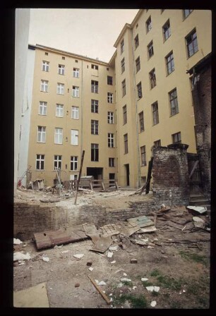 Diapositiv: Adalbertstr. 75, Juli 1984