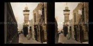 Straße und Moschee in Tunis