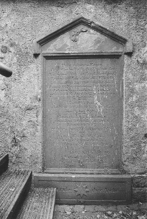 Ehemaliger Stadtfriedhof (Friedhof, ehem.); Gelnhausen, Philipp-Reis-Straße, Philipp-Reis-Straße 9, Philipp-Reis-Straße 7