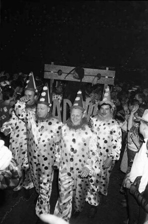 Schlußball des Festausschusses Karlsruher Fastnacht in der Schwarzwaldhalle.