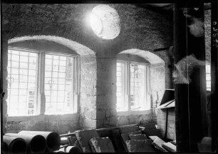 Grünsfeld Rathaus Untergeschoss Innenansicht Richtung Fenster