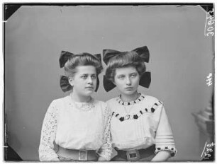 Fräulein Käthe Ulbricht und Fräulein Paula Klemm