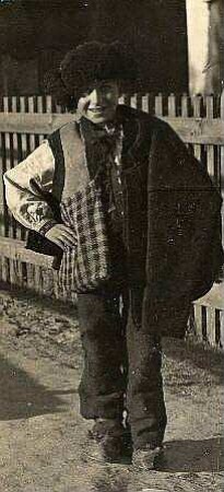 Jassinja (Ukraine). Junge in Tracht