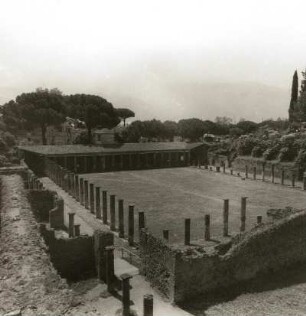 Pompeji. Gladiatorenkaserne. Blick nach Süden