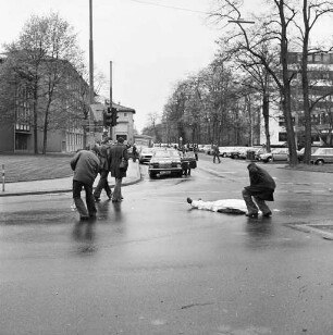 Attentat der Rote Armee Fraktion RAF auf Generalbundesanwalt Siegfried Buback, seinen Kraftfahrer Wolfgang Göbel und Justizhauptwachtmeister Georg Wurster