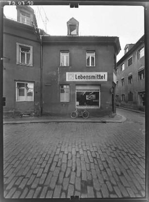 Meißen-Altstadt, Görnische Gasse 30. Wohnhaus mit Laden. Straßenfront