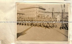 Parade der Wehrmacht in Lodz