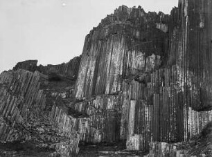 Herrenhausfelsen : Tschechien, Steinschönau, Herrenhausfelsen, Säulenbasalt