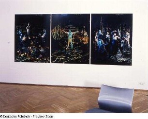 Digital Life VI-VIII : Raumaufnahme mit "Digital Life Vi-VIII"; 1996 in der Ausstellung: True Fictions - Inszenierte Fotokunst der 1990er Jahre. Kunst Haus Dresden, Galerie für Gegenwartskunst, 16.08.2002-27.10.2002