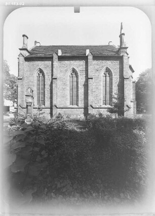 Bernburg (Saale), Parkstraße. Friedhof. Kapelle (nach 1868). Ansicht von Süden