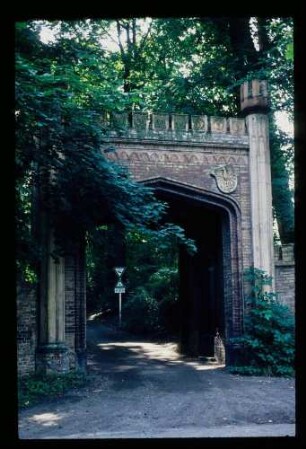 Park Glienicke Eing. 5.9.75.