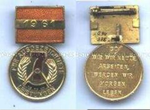 Medaille "Für ausgezeichnete Leistungen" (im Siebenjahrplan)