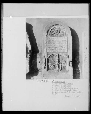 Wappengrabstein des Georg Kitzmagel von Rissmannsdorf, verstorben 1693