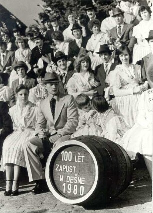 Fastnacht in Dissen : Ort: Dešno / Dissen. 100 Jahre Fastnacht (Zapust)