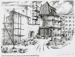 Alter Stadtmauerturm in Gera bei der Wiederherstellung