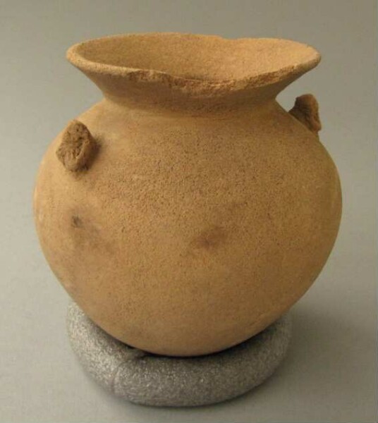 Clay vessel