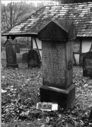 Grabstein 140