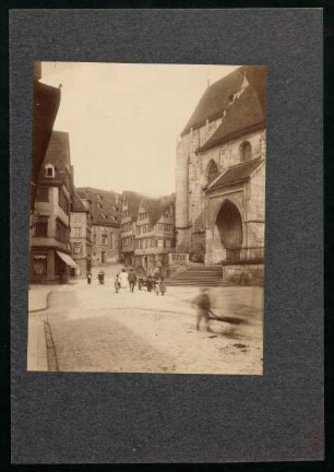 PA 6095, Holzmarkt mit Stiftskirchenportal und altem Eckhaus an der Neckargasse. Foto Sinner (um 1900)