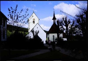 Saig: Kirche und Kapelle, von Westen