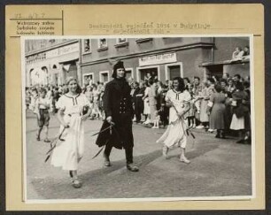Heimatfest 1954 in Bautzen - Festumzug : Domizniski swjedźeń 1954 w Budyšinje - swjedźenski ćah