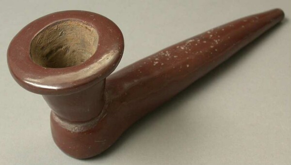 Clay tobacco pipe